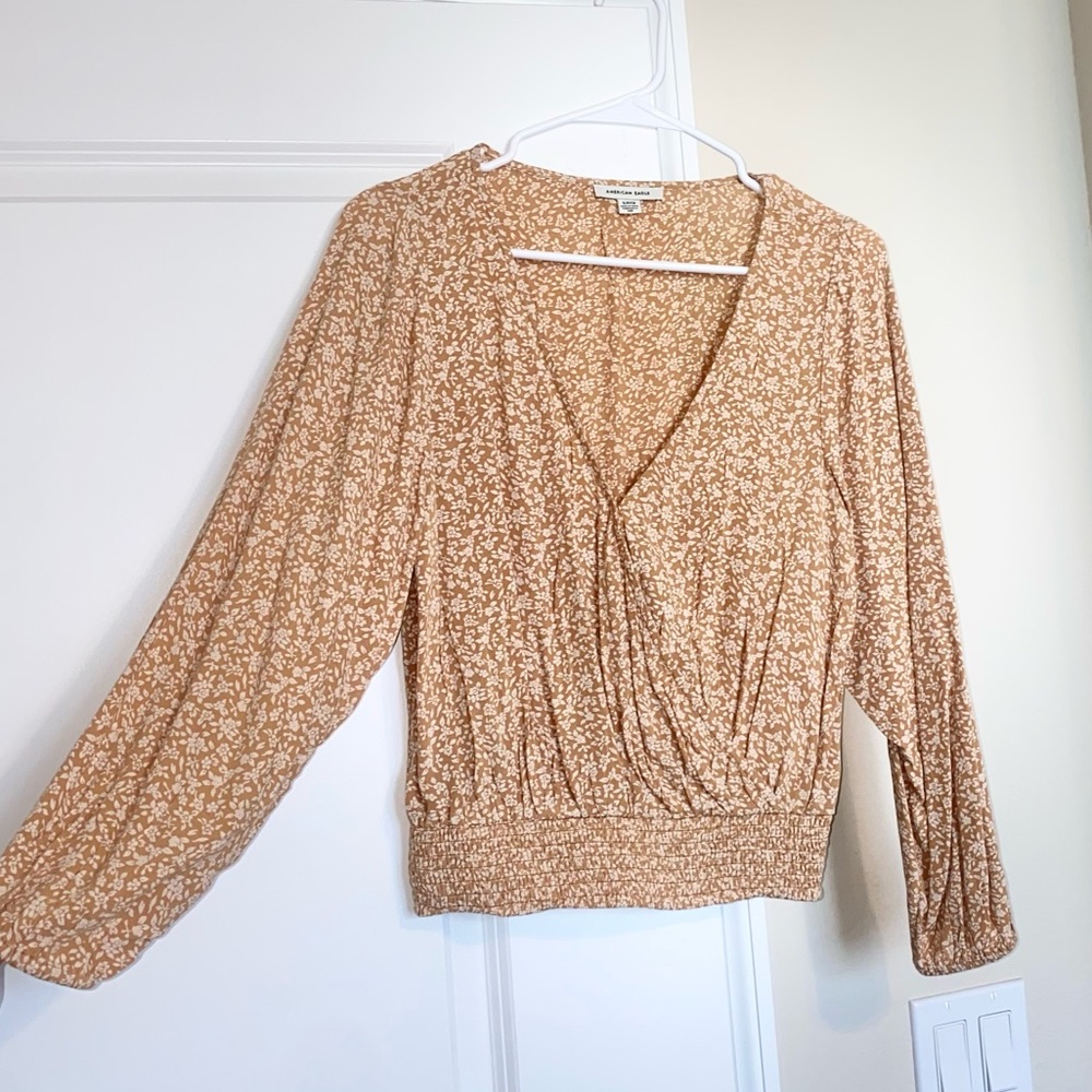 American Eagle Long Sleeve Floral Blouse